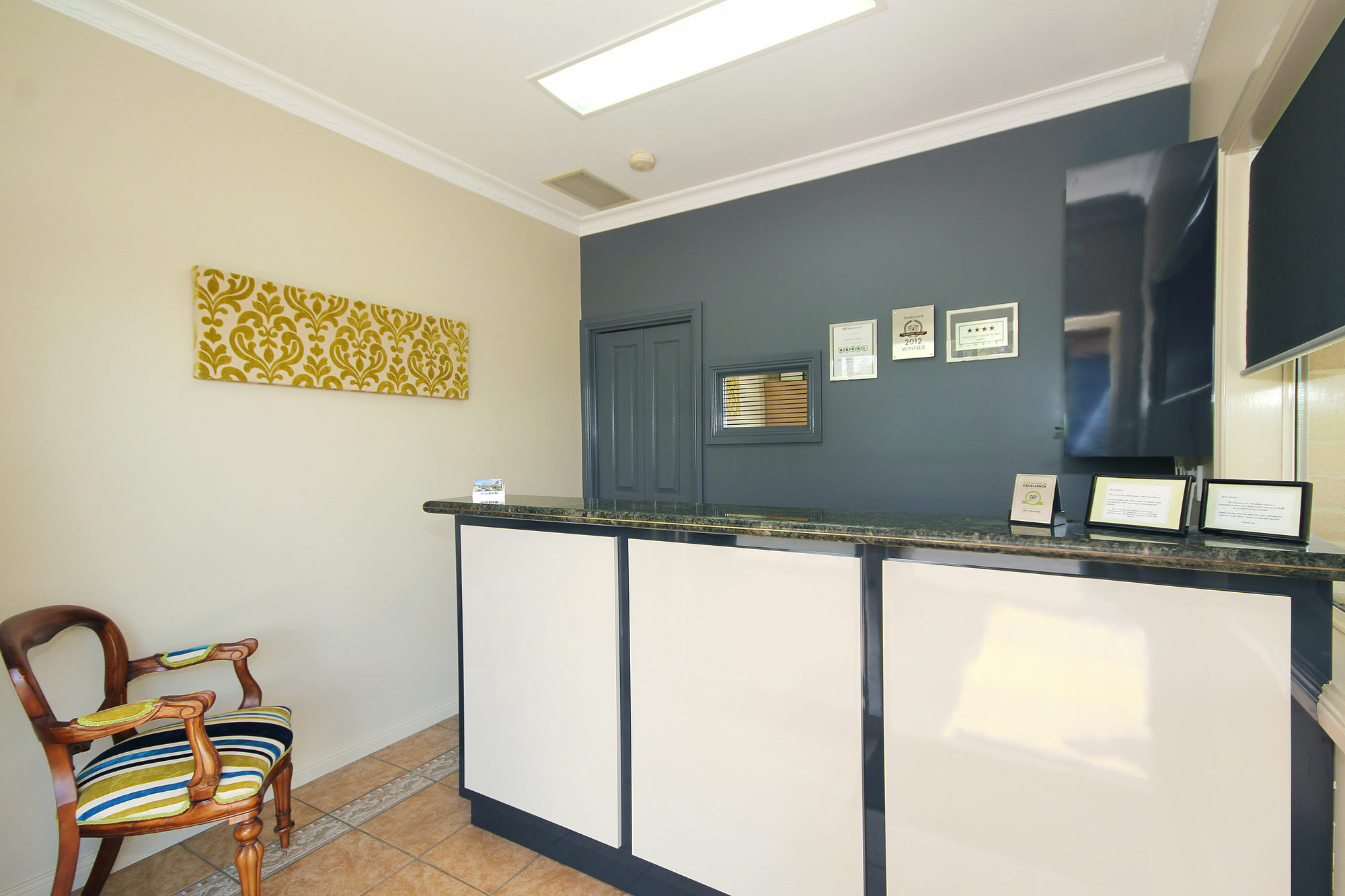 Edward Parry Motel And Apartments Tamworth Exterior photo